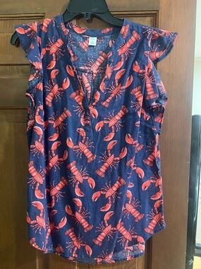 Crawfish/ lobster shirt M